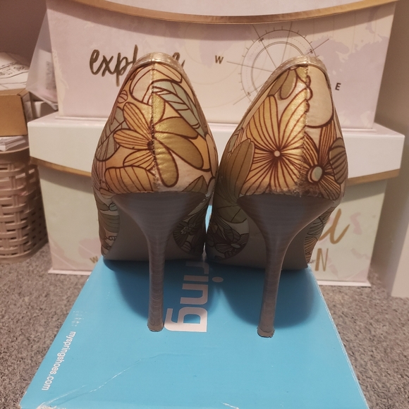 Peep toe heels - Picture 2 of 3